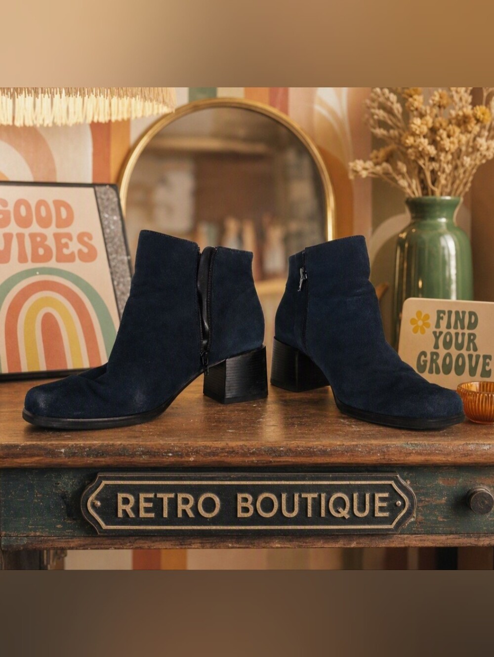 Vintage White Mountain Size 10W Blue Suede Square Toe Side Zip Boots